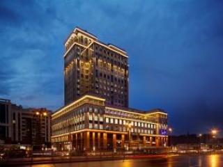 Бизнес-центр «FORT TOWER» Бизнес-центр «FORT TOWER»